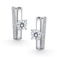 Серебряные серьги с фианитами Серебряные серьги с фианитами