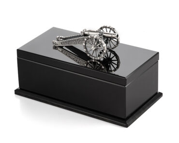 Шкатулка «Пушка» серебро и обсидиан