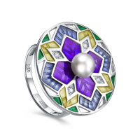 Кольцо из серебра с эмалью, фианитами и жемчугом «Мандала» Кольцо из серебра с эмалью, фианитами и жемчугом «Мандала»