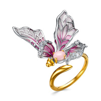 Кольцо из серебра с витражной эмалью и перламутром «Стрекоза» Кольцо из серебра с витражной эмалью и перламутром «Стрекоза»