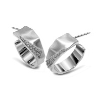 Серебряные серьги с белыми топазами