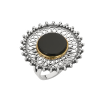 Кольцо из серебра с ониксом