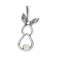 Серебряная подвеска с жемчугом «Кролик» Серебряная подвеска с жемчугом «Кролик»
