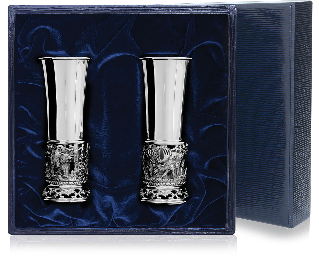2 серебряные стопки «Лось»