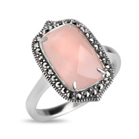 Серебряное кольцо с розовым кварцем и марказитами Swarovski Серебряное кольцо с розовым кварцем и марказитами Swarovski