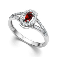 Серебряное кольцо с гранатом и фианитами
