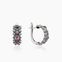 Серьги из серебра с камнем гранат Серьги из серебра с камнем гранат