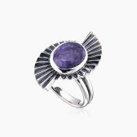 Кольцо из серебра с камнем чароит