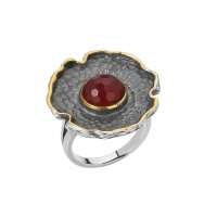 Кольцо из серебра с гранатом Кольцо из серебра с гранатом