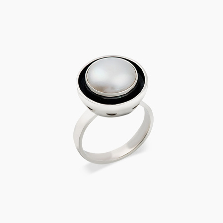 Серебряное кольцо «Дар» с жемчугом