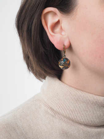 Серебряные серьги «Ажурный шар» с эмалью