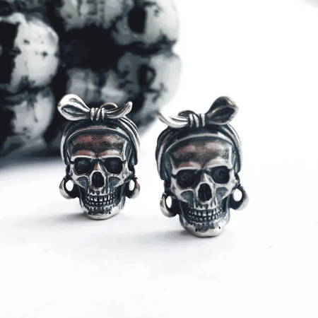 Серьги из серебра 925 Череп Баба Яга