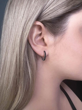 Серьги дорожки из серебра с чёрными фианитами