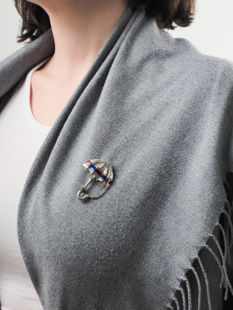 Брошь из серебра «Зонтик»