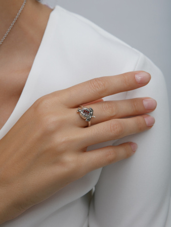 Серебряное кольцо ALEXANDRE VASSILIEV с гранатами и марказитами Swarovski