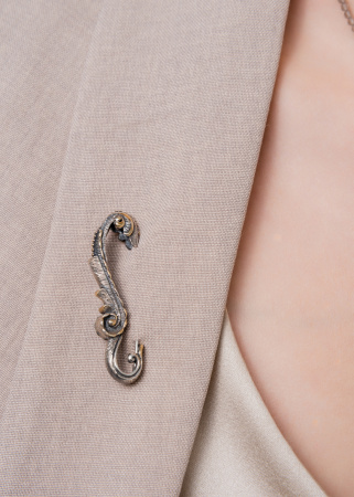 Брошь из серебра с позолотой