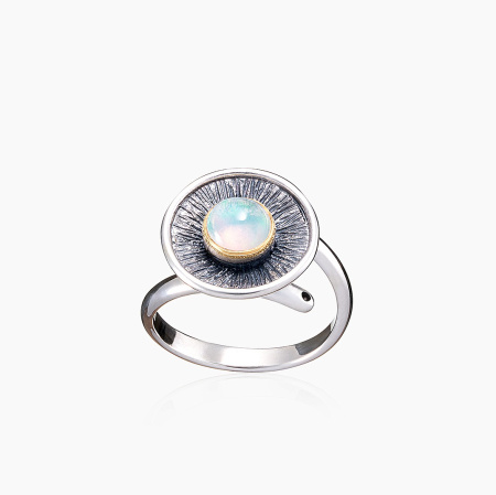 Серебряное кольцо «Небесный Диск» с опалом