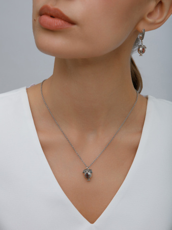 Кулон из серебра с марказитами и гранатом