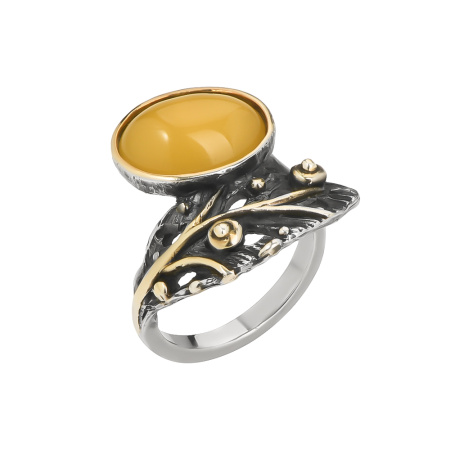 Кольцо из серебра с янтарем