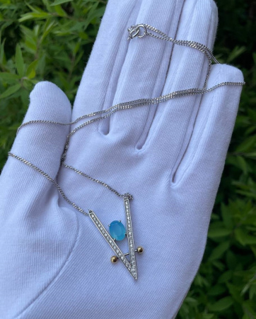 Серебряное колье с агатом и фианитами «Баланс»