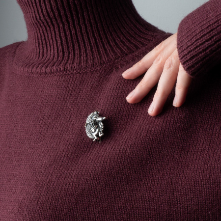 Брошь из серебра с эмалью «Два одиночества»