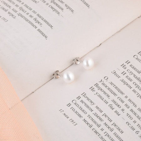 Серьги пуссеты с жемчугом из серебра