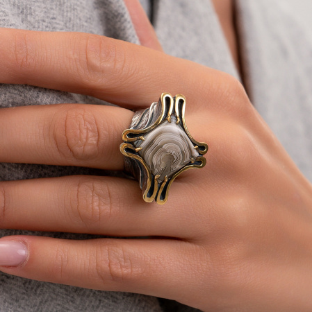 Серебряное кольцо «Крест» с агатом