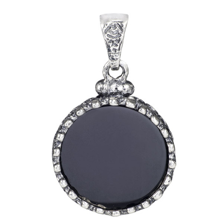 Кулон из серебра с ониксом