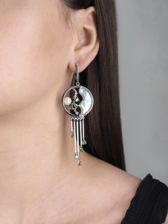 Серьги из серебра с топазами, хризолитами, перламутром и жемчугом