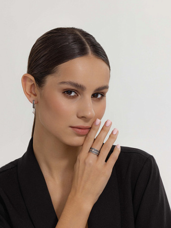 Серьги из серебра с бриллиантом