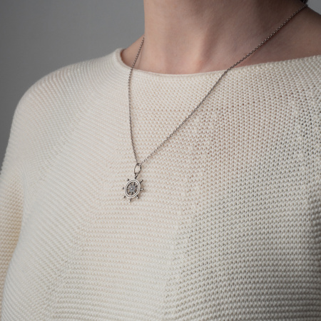 Серебряный кулон «Штурвал»