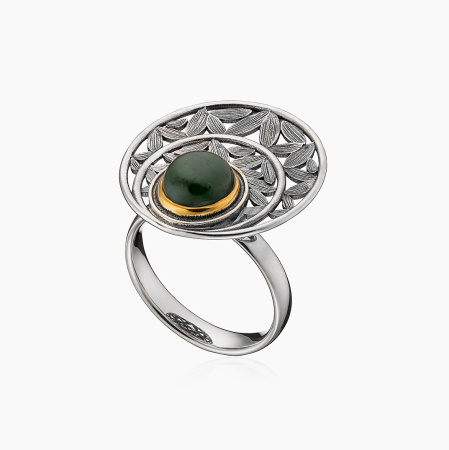 Серебряное кольцо с камнем нефрит
