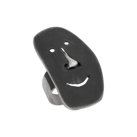 Кольцо из серебра «Лица»