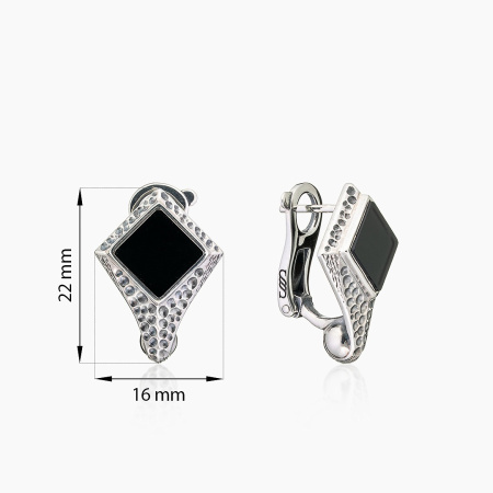 Серьги из серебра с камнем оникс