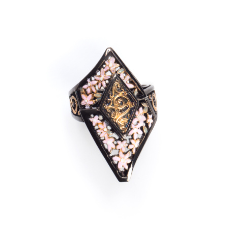 Серебряное кольцо с эмалью