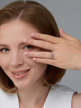 Кольцо из серебра с аметистом и бриллиантами