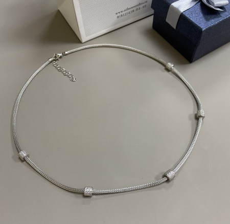 Колье из серебра с фианитами