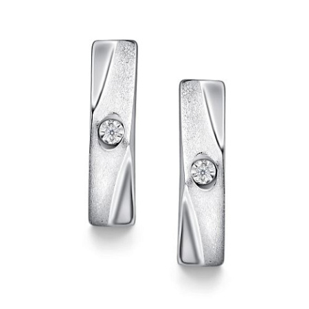 Серебряные серьги с бриллиантами