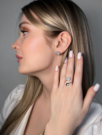 Серьги-пусеты из серебра с фианитами «Сердце»