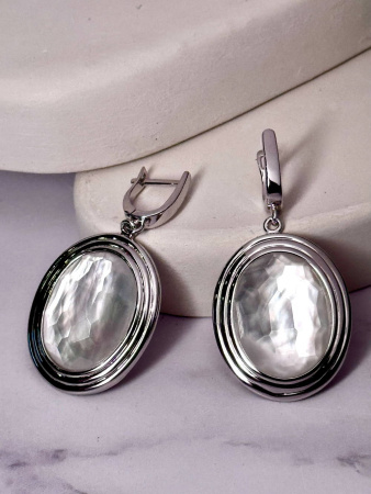 Серебряные серьги с перламутром и горным хрусталем