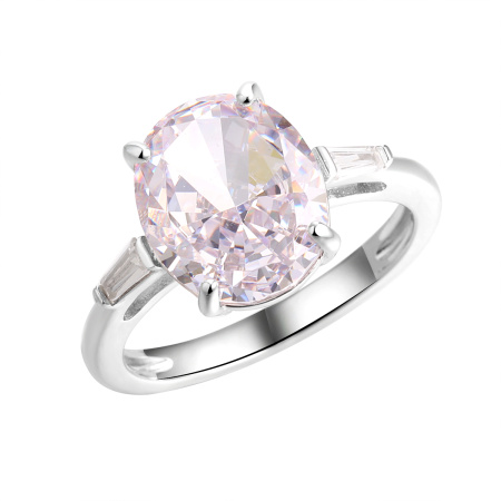 Кольцо из серебра с фианитом