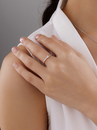 Кольцо из серебра с бриллиантом