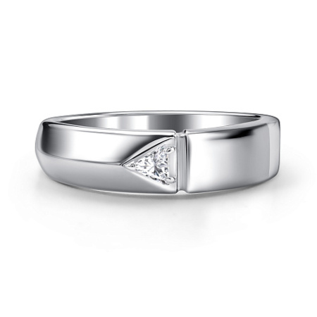 Кольцо из серебра с фианитом