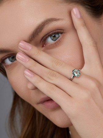 Кольцо из серебра с празиолитом