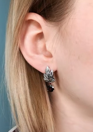 Серебряные серьги «Русская душа» с гранатами