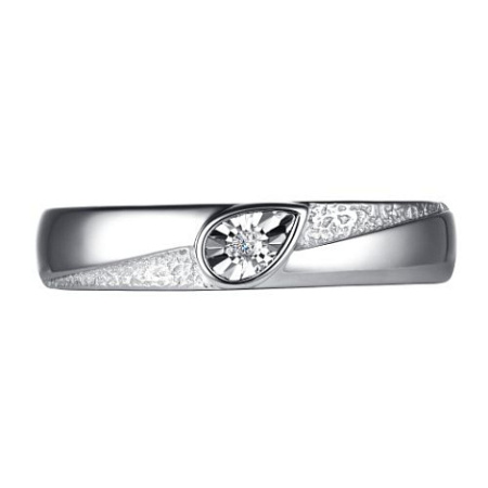 Серебряное кольцо с бриллиантом