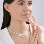 Серебряное колье с фианитами «Цветы»