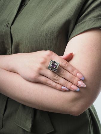 Серебряное кольцо с аметистом