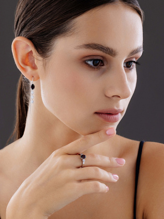 Серьги из серебра с гранатом и фианитами