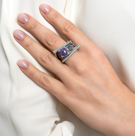 Кольцо из серебра с камнем чароит